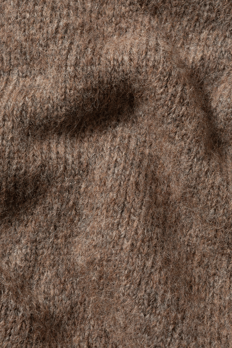 DUCK PATCH CARDIGAN CHOCOLATE