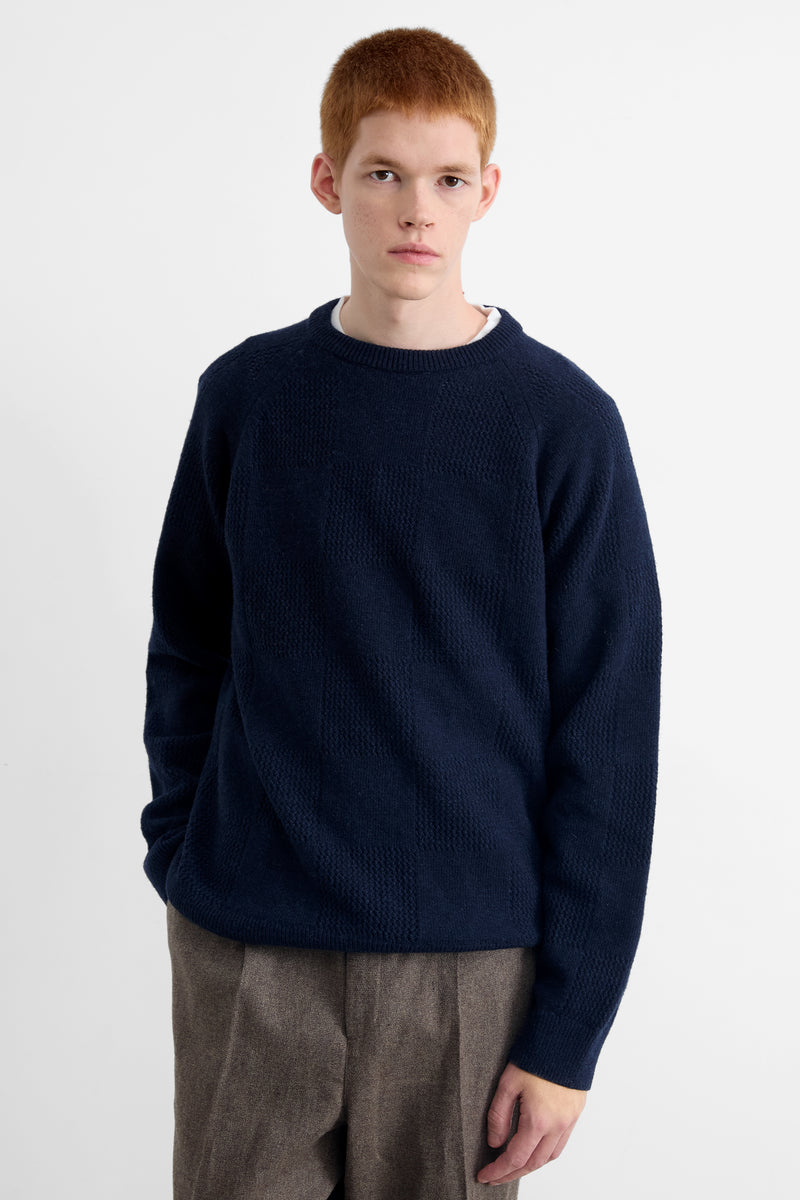 CHECKMATE SWEATER NAVY