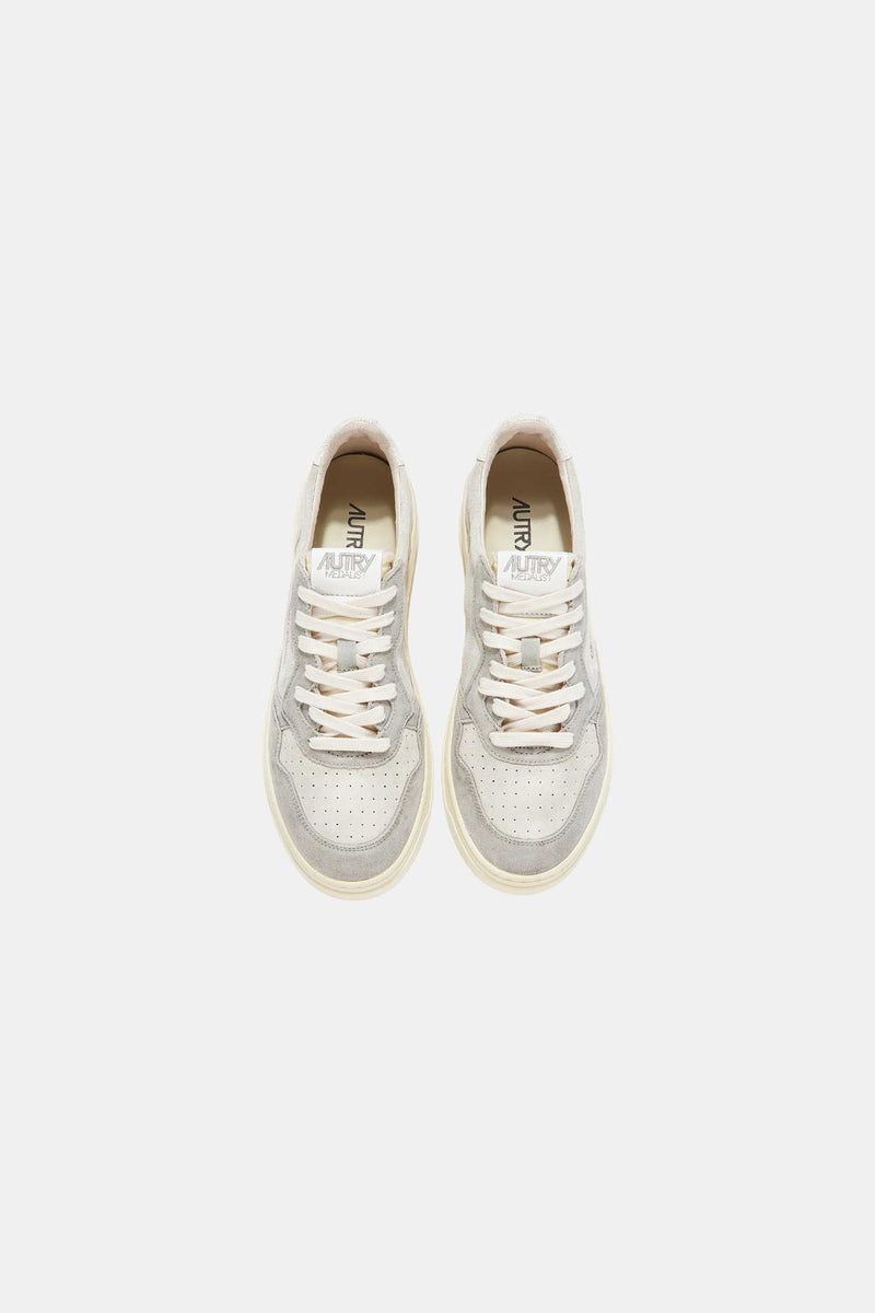 AUTRY: MEDALIST LOW CREAM-WHITE/GRAY