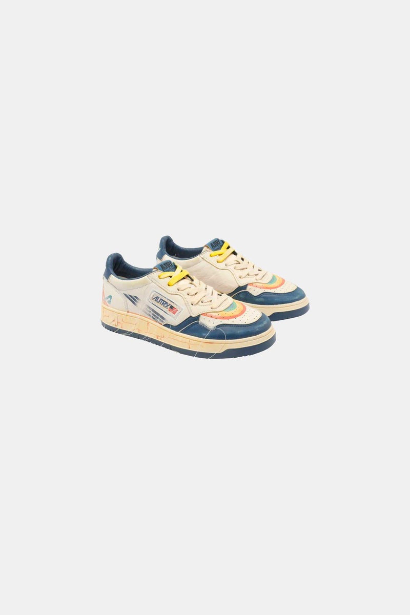 Autry: Super Vintage Medalist Sneakers