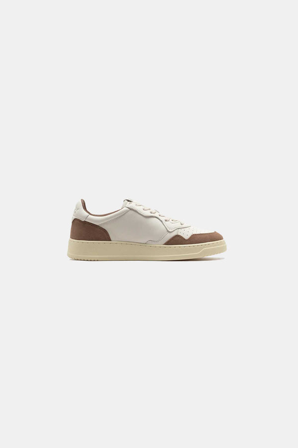 AUTRY MEDALIST LOW MAN - GOAT/SUEDE WHT/TOBACCO AULMGS43