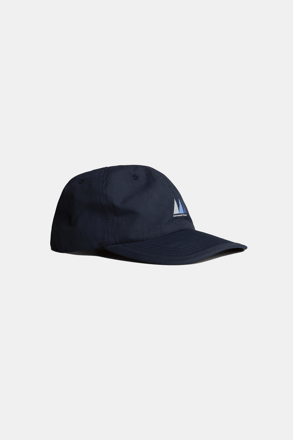 PLAIN NAVY